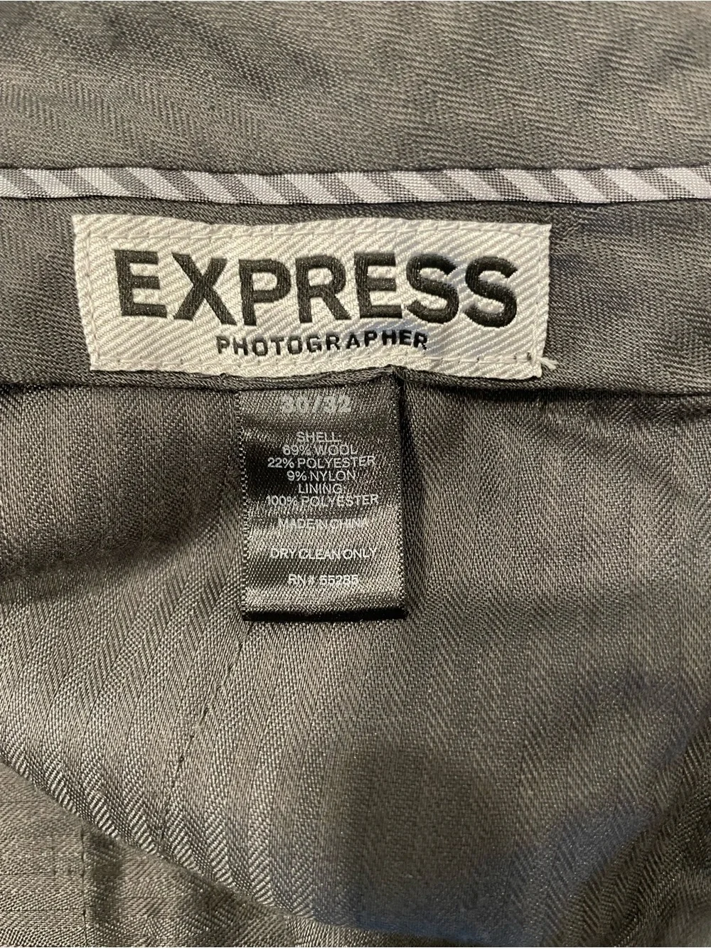 Express 38R Fitted Photographer Suit 32x30 Wool Blend Gray Two Button